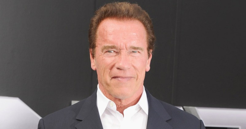 Arnold Schwarzenegger i-a îndemnat pe oameni să consume mai puţină carne
