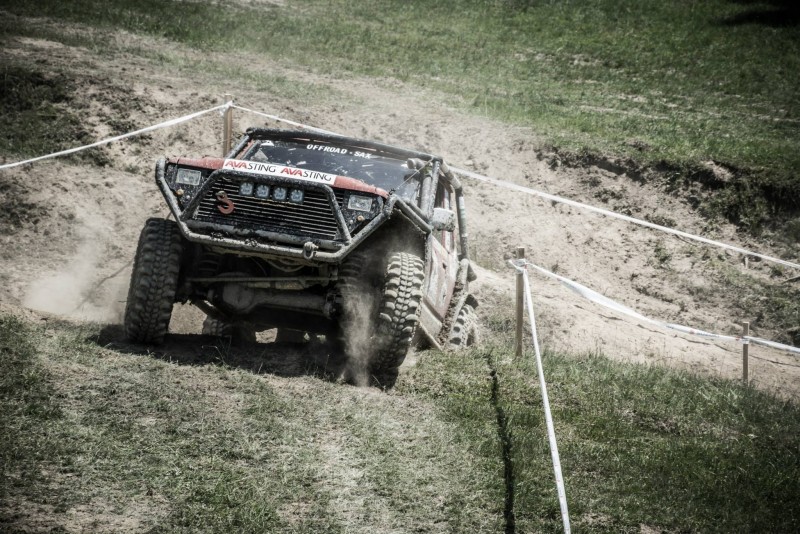 Rangerii Parcului Cheile Bicazului-Hăşmaş cer confiscarea vehiculelor de off-road care încalcă aria protejată
