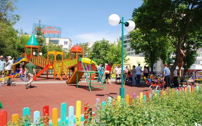 Toate parcurile din Tîrgu-Mureș sunt vandalizate săptămânal