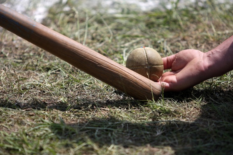 A început Campionatul național de oină al MAI A început Campionatul național de oină al MAI