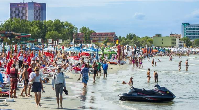 Pe Litoral, Fiscul verifică mai multe cluburi, restaurante şi hoteluri Pe Litoral, Fiscul verifică mai multe cluburi, restaurante şi hoteluri