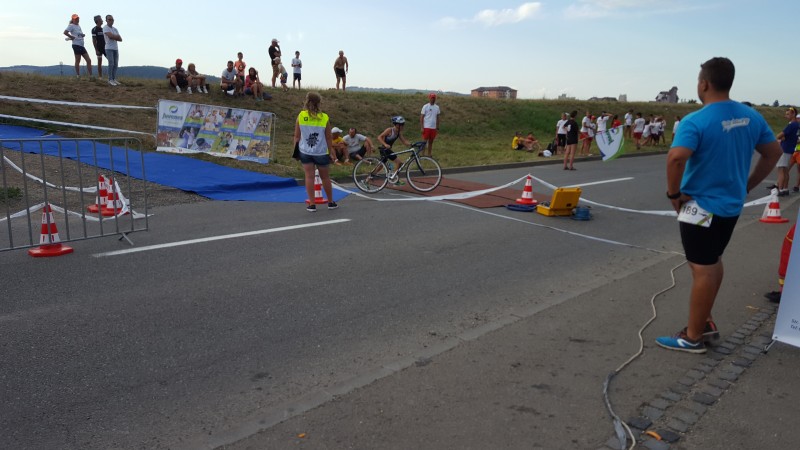 Tîrgu-Mureşul găzduieşte în acest week-end Campionatul Național de Triathlon și Aquathlon