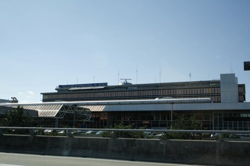 Alertă de securitate pe aeroportul din Geneva Alertă de securitate pe aeroportul din Geneva