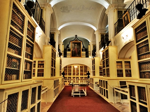 Biblioteca Teleki din Tîrgu-Mureş deţine o copie gravată a Declaraţiei de Independenţă a SUA