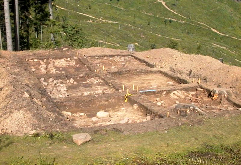 Se caută templu dacic la Valea Zânelor în Covasna Se caută templu dacic la Valea Zânelor în Covasna