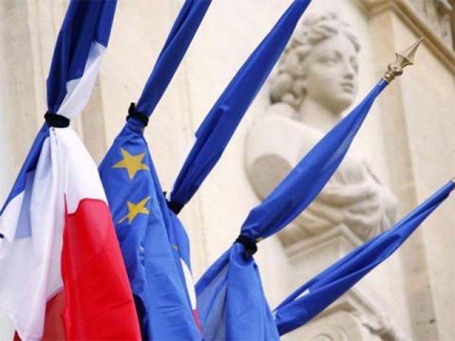În Franţa încep astăzi trei zile de doliu national