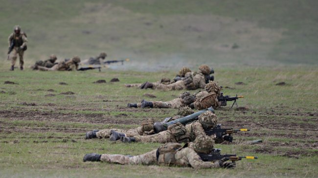 15.000 de militari români, aliaţi şi parteneri vor participa la exerciţii pe teritoriul naţional 15.000 de militari români, aliaţi şi parteneri vor participa la exerciţii pe teritoriul naţional