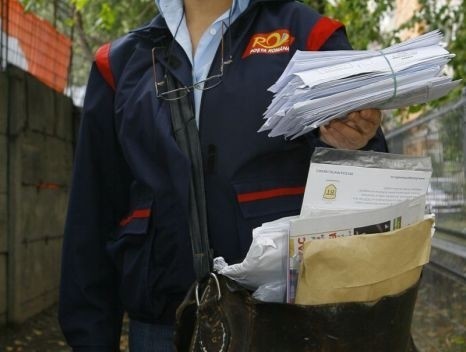 Trei persoane, dintre care două poştăriţe, sunt cercetate penal de poliţiştii din Sfântu Gheorghe