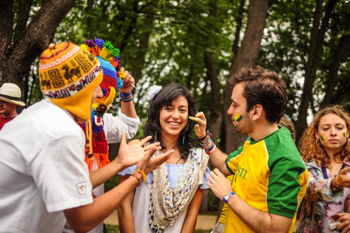Studenţii târgumureşeni schimbă experienţe la Global Village Studenţii târgumureşeni schimbă experienţe la Global Village