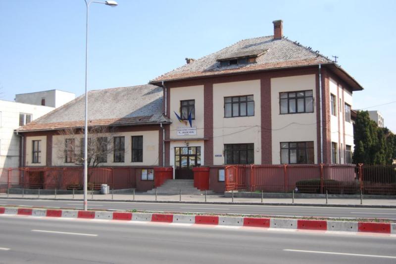 Două școli din Brașov vor fi reabilitate termic cu bani elvețieni