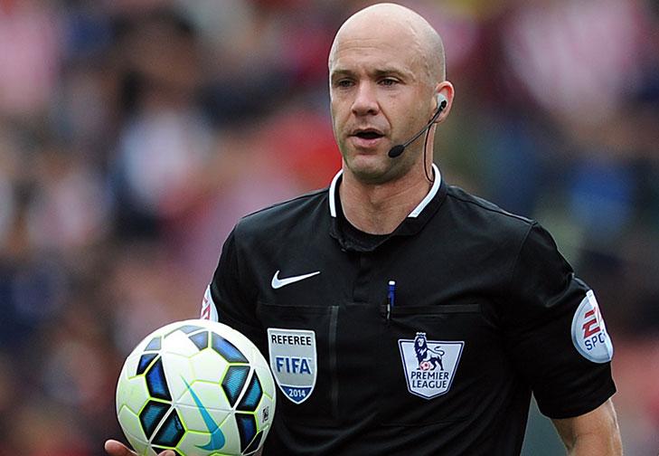 Arbitrii englezi la meciul România-Muntenegru