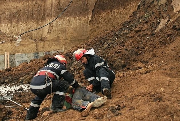 Muncitor rănit grav în Harghita