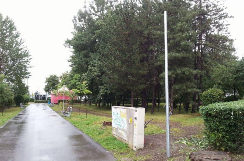 Se modifică iluminatul public din Parcul Tractorul din Brașov