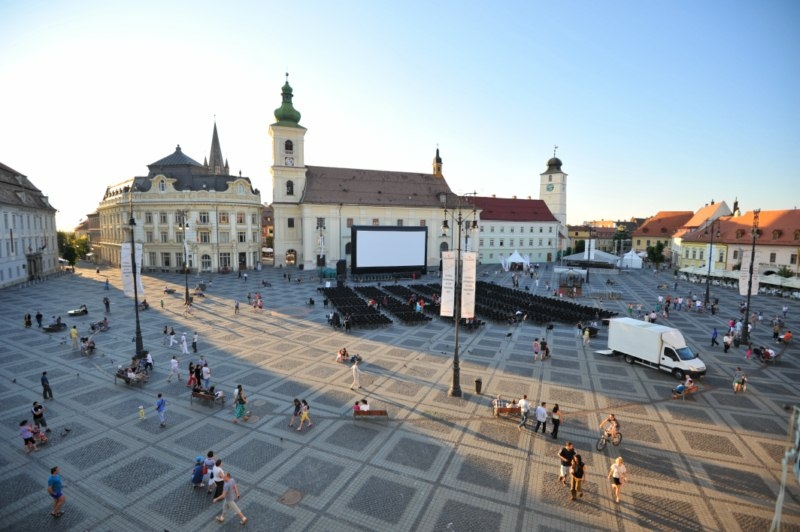 Filmul ”Bacalaureat” va fi proiectat luni în Piaţa Mare din Sibiu