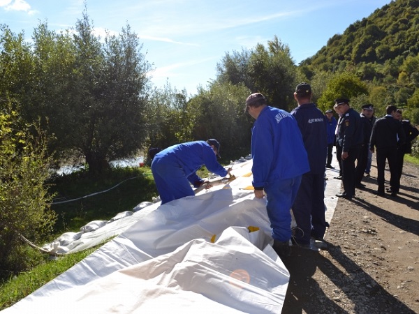 Exercițiu de simulare privind intervențiile în caz de inundații Exercițiu de simulare privind intervențiile în caz de inundații