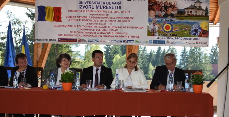 Problemele românilor din Transilvania, dezbătute la Izvorul Mureșului Problemele românilor din Transilvania, dezbătute la Izvorul Mureșului