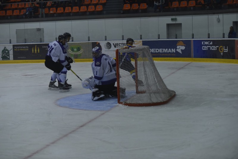 În sfârşit, victorie şi revanşa ,,lupilor”: 4-1, cu UTE