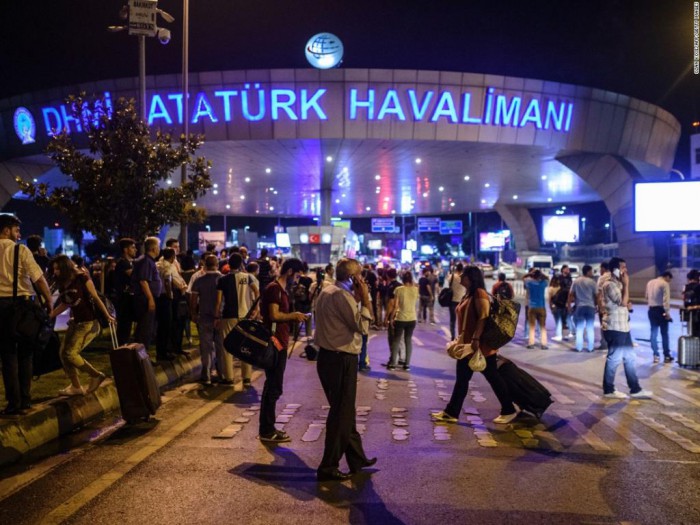 Record de zboruri pe aeroportul Atatürk din Istanbul: 1.500 de avioane într-o zi