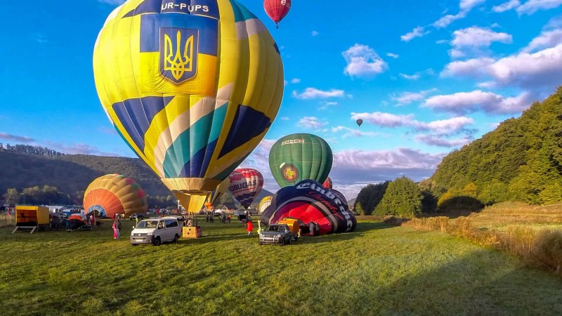 Cea mai mare paradă a baloanelor cu aer cald, la Mătrici, în jud. Mureș Cea mai mare paradă a baloanelor cu aer cald, la Mătrici, în jud. Mureș