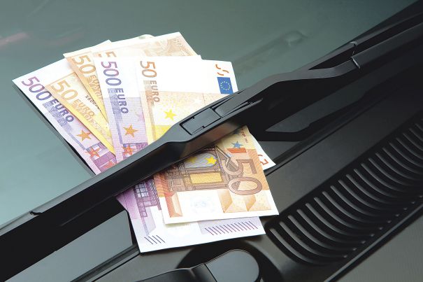 Decizia autorităților de plafonare a tarifelor la polițele auto obligatorii este o măsură extremă, atenționează Consiliul Investitorilor Străini