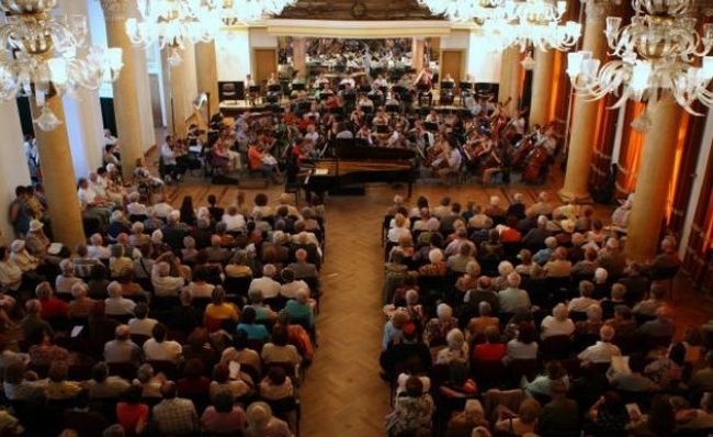 La Brașov începe Festivalul Musica Coronensis La Brașov începe Festivalul Musica Coronensis