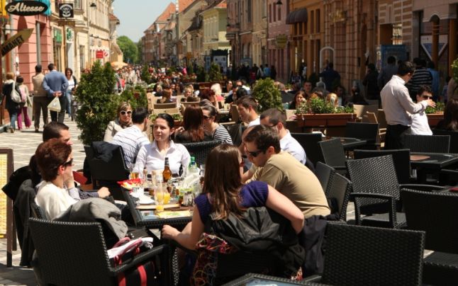 Terasele din Brașov au adus venituri substanțiale la bugetul local Terasele din Brașov au adus venituri substanțiale la bugetul local