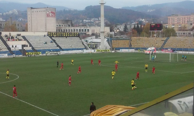 FC Braşov a învins fără emoţii : 2-0, cu Metalul Reşiţa