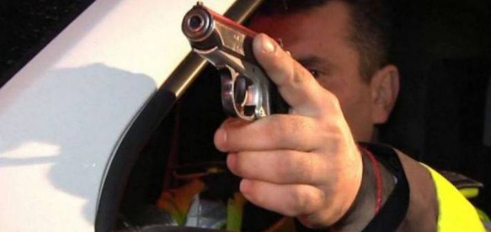 Poliţiştii nu vor mai răspunde penal când vor trage după infractori