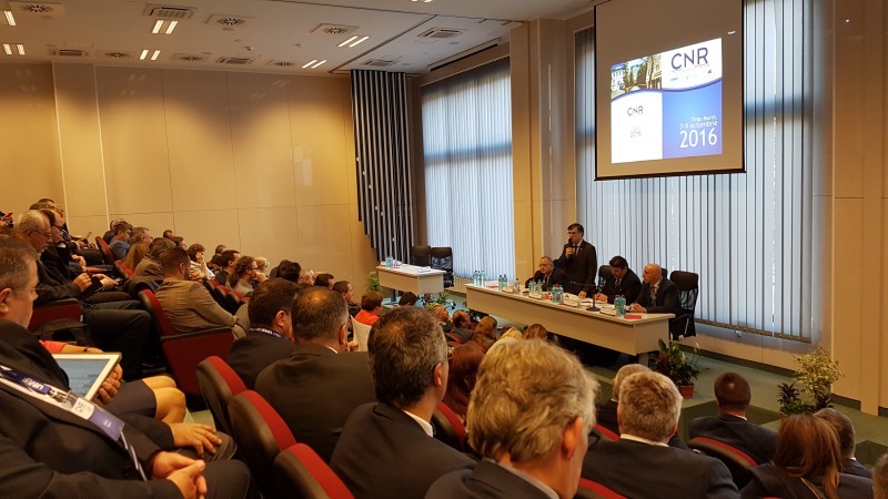 Tezele de doctorat pot fi contestate din cauza neacreditării definitive a școlilor de doctorat