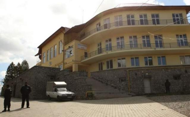 Au început lucrările premergătoare redeschiderii Spitalului Municipal Săcele
