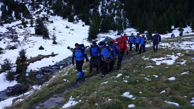 Cei doi tineri găsiți morți în Munții Făgăraș au fost surprinși de o avalanșă