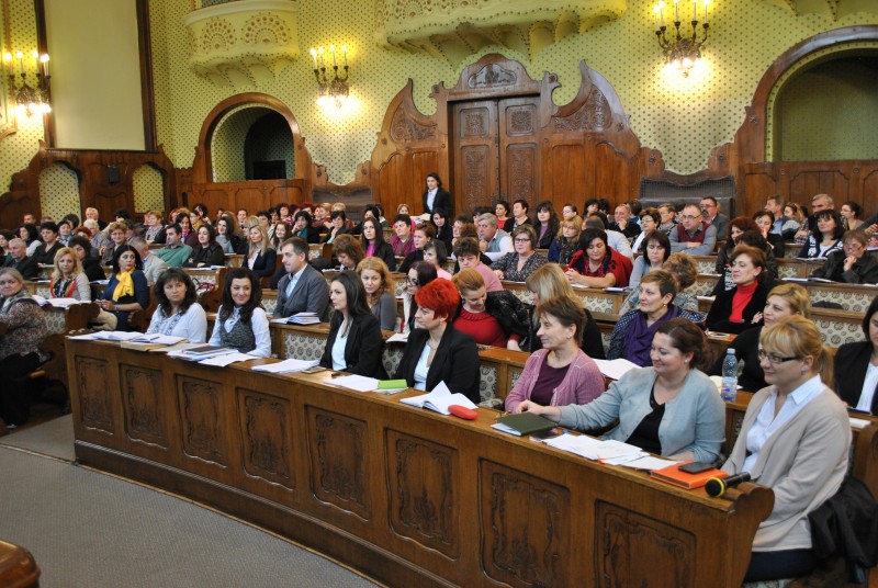 120 de ofițeri de stare civilă instruiți la Tg.Mureș
