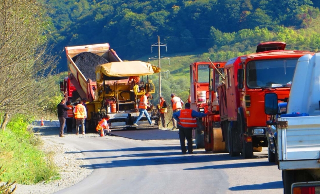 Compania de Drumuri îşi face flotă de basculante noi