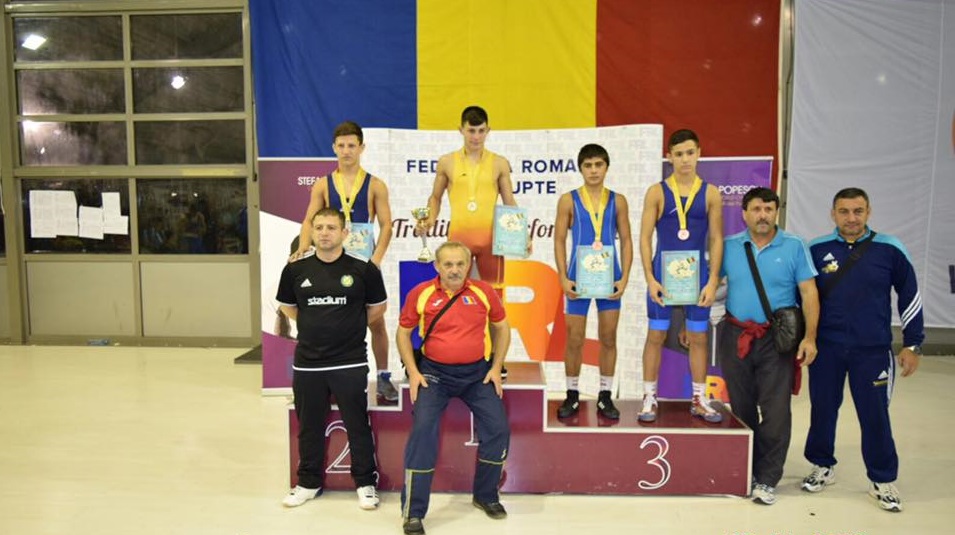 Aur și bronz, pentru luptătorii mureșeni la Cupa României