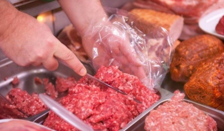 Bacteria E-Coli, descoperită în carne de mici, hamburger și carcasă de ovine