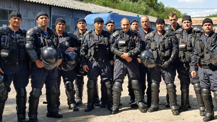 Suporteri polonezi şi români au ajuns la secţiile de poliţie, după meciul de fotbal dintre selecţionatele celor două ţări