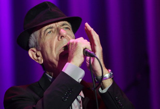 Leonard Cohen a murit