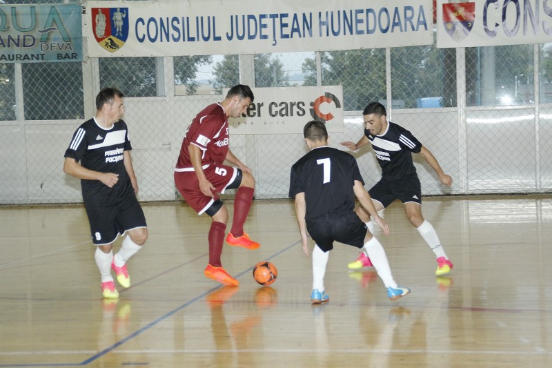 AutoBergamo Deva redevine lider la futsal