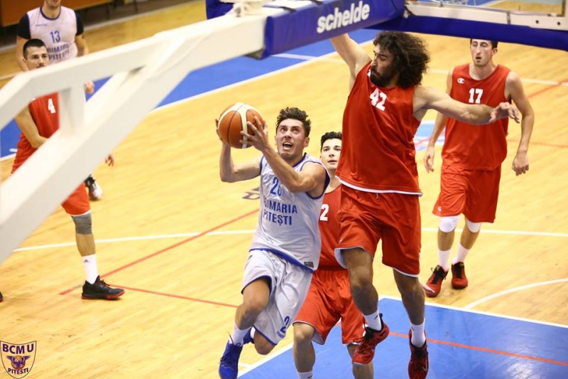 Dinamo – BCM U Piteşti, la baschet masculin