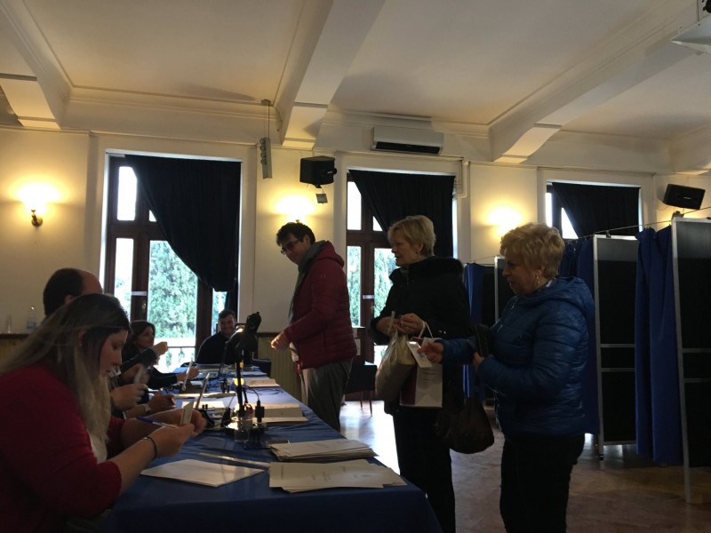 În străinătate au votat peste 106.000 de alegători