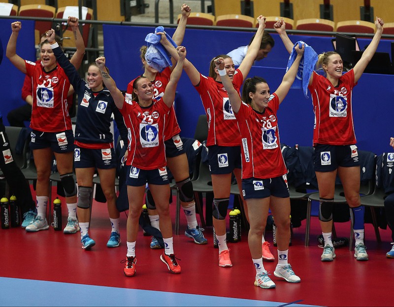 CE semifinale! La handbal feminin
