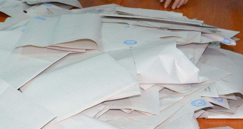 BEC Braşov a decis să fie numărate, din nou, voturile din două secţii BEC Braşov a decis să fie numărate, din nou, voturile din două secţii