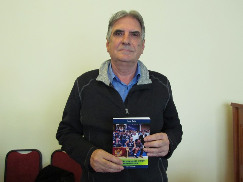 Istoria baschetului mureșean, în 218 pagini