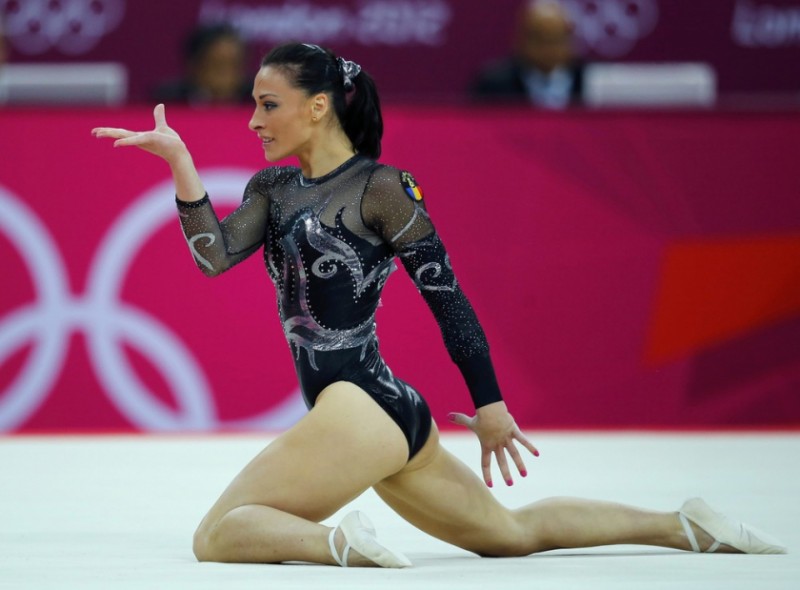 Ponor şi Drăgulescu, cei mai buni gimnaşti în 2016