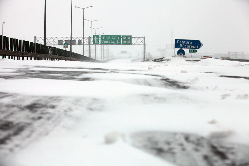Trafic oprit pe A2 şi A4
