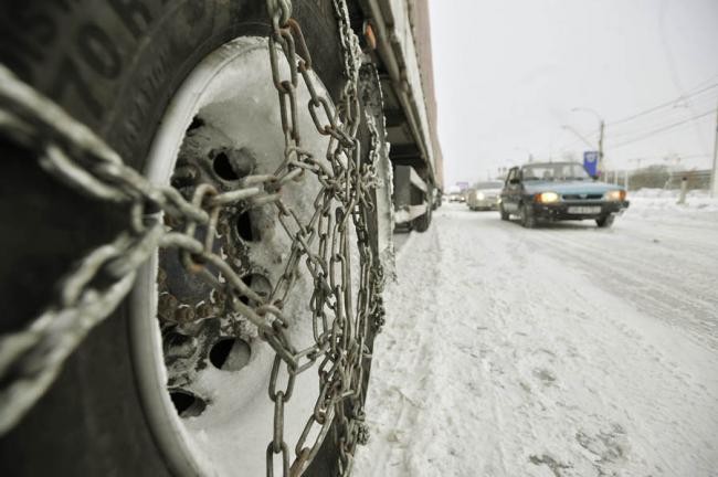 Circulație în condiții de iarnă și în Covasna