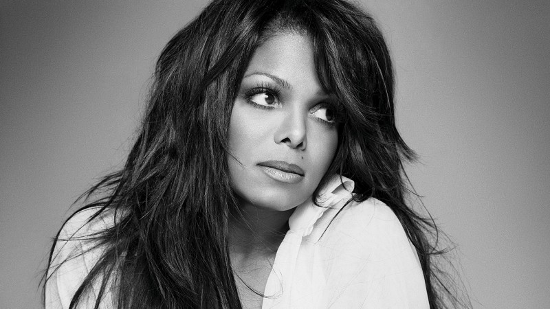 Janet Jackson a născut un băiat