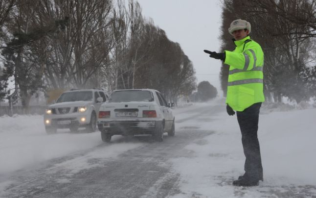Peste 6.500 de polițiști vor acționa suplimentar în județele aflate sub atenționări meteo
