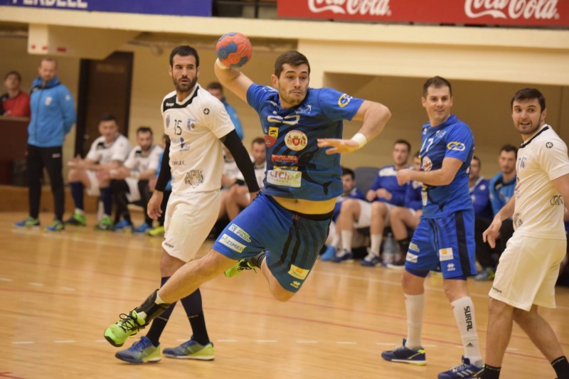Constănţenii s-au apropiat de Dinamo, la handbal