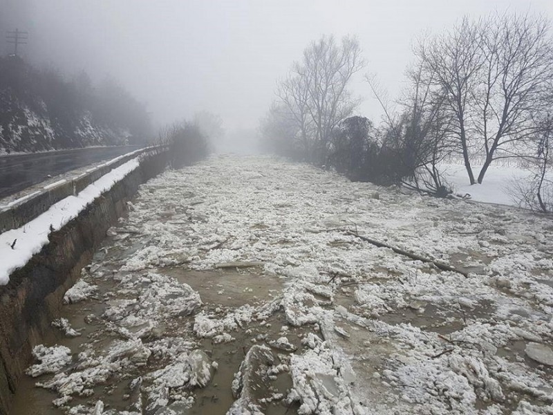 Trafic rutier îngreunat pe DN 17 C Năsăud – Sângeorz-Băi